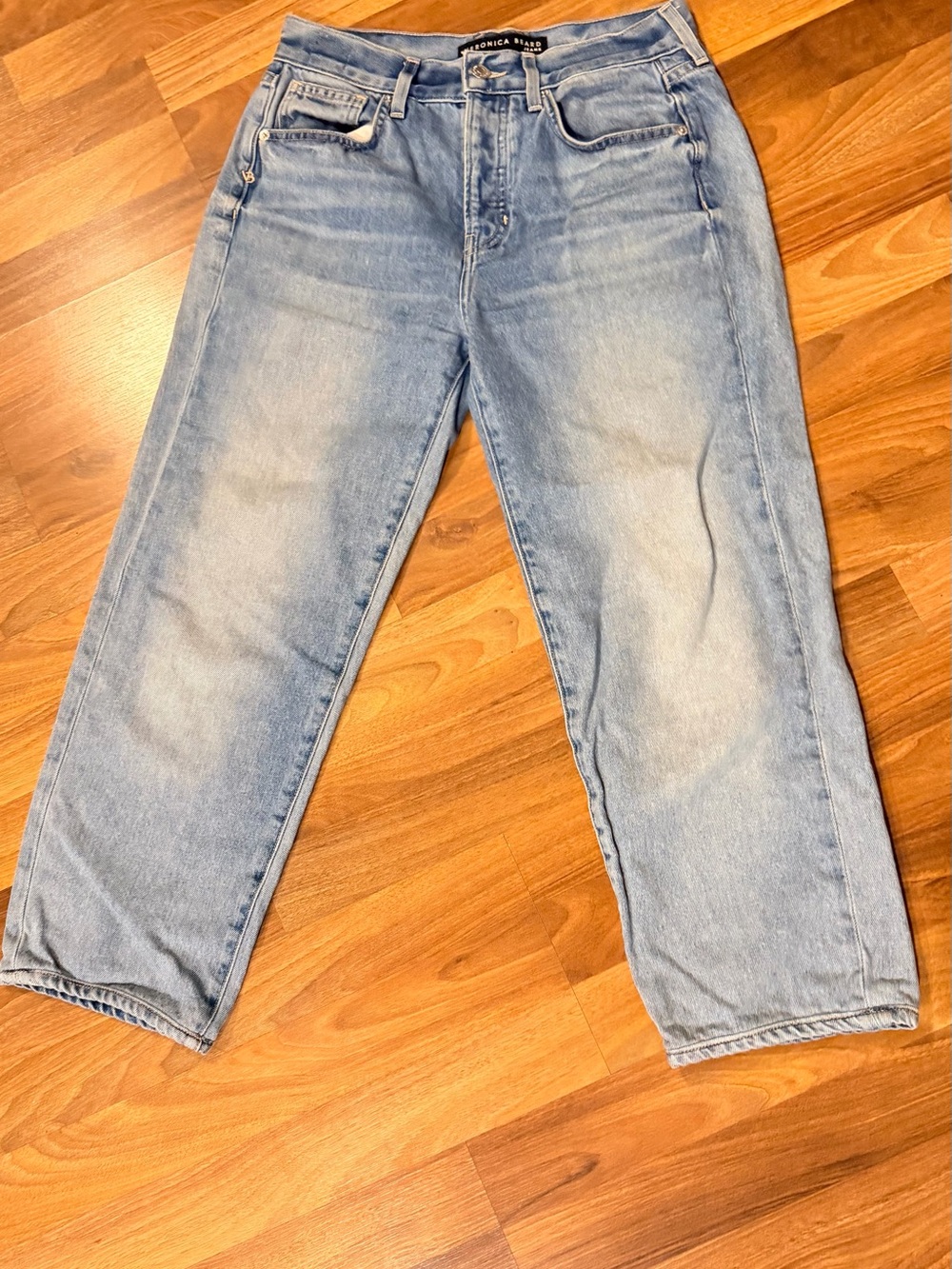Veronica Beard Blake Classic
Straight High Rise Blue Denim
Jeans